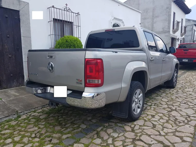 Volkswagen Amarok Highline 2013 - Vista 4