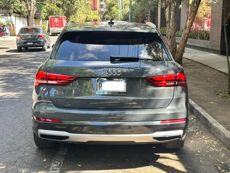 Audi Q3 2022 - Vista 5