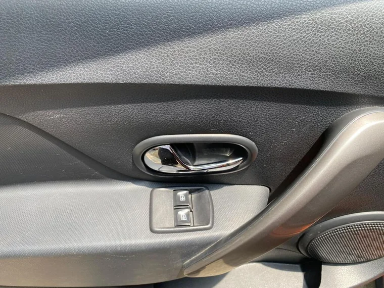 Renault Sandero Stepway 2019 - Vista 5