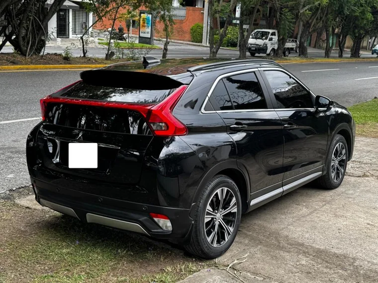 Mitsubishi Eclipse Cross 2020 - Vista 4