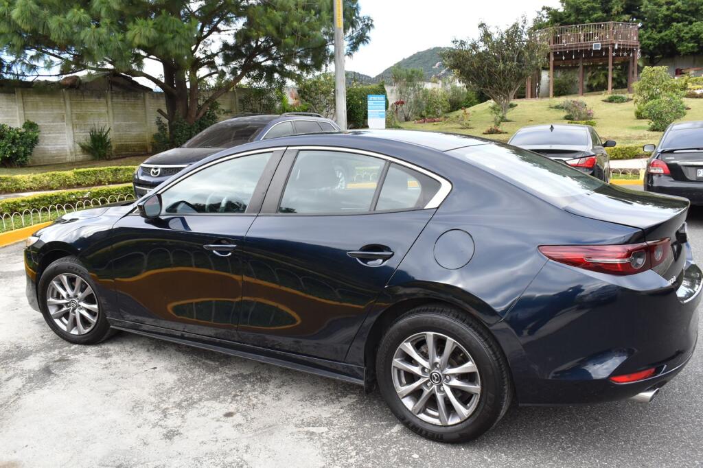 Mazda 3 2021 - Vista 4