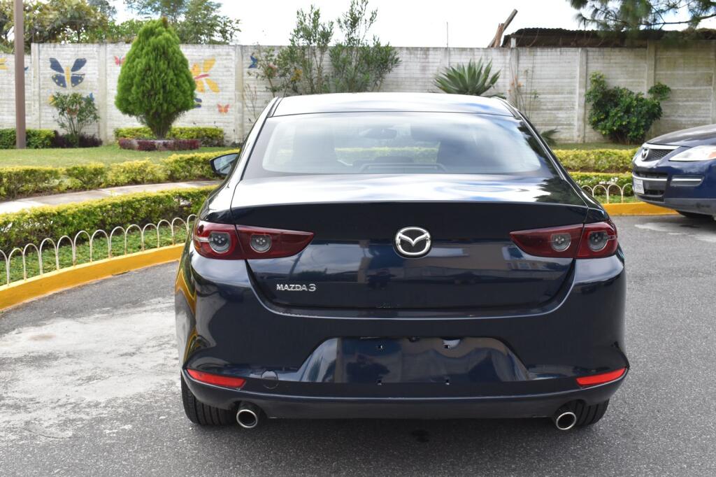Mazda 3 2021 - Vista 2