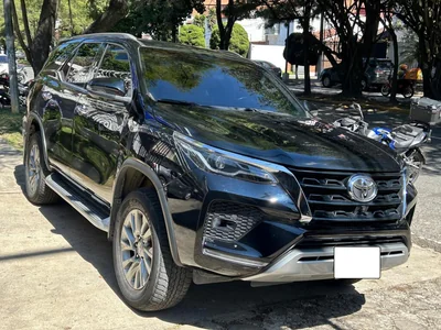 Toyota FORTUNER 2023
