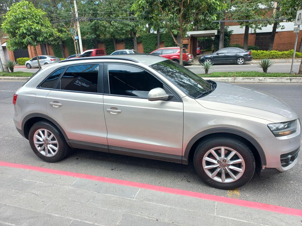 Audi Q3 2015 - Vista 3
