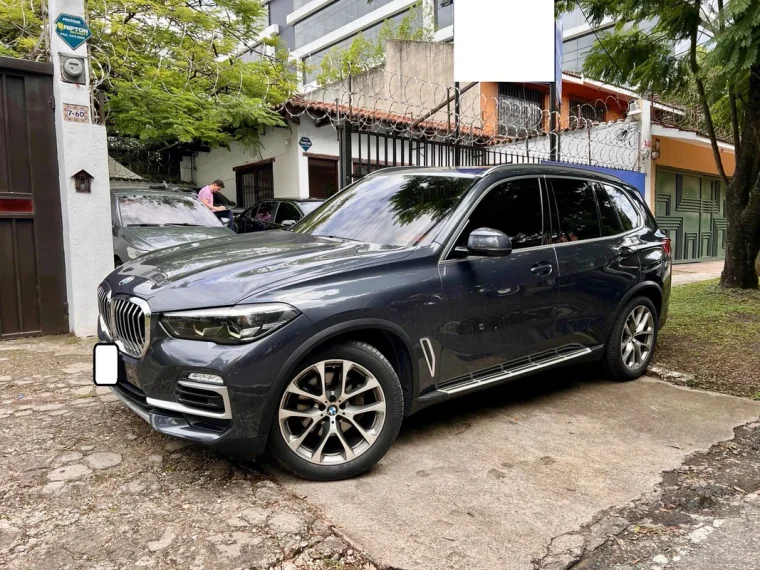 BMW X5 2019 - Vista 5