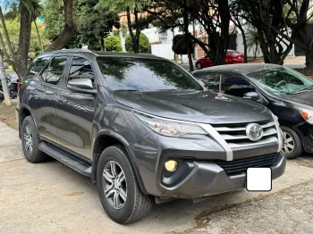 Toyota FORTUNER 2020