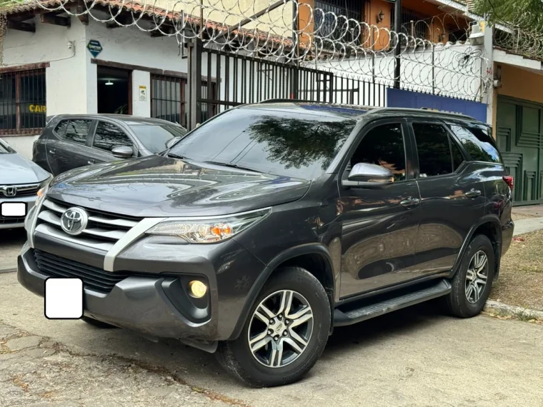 Toyota FORTUNER 2020 - Vista 5