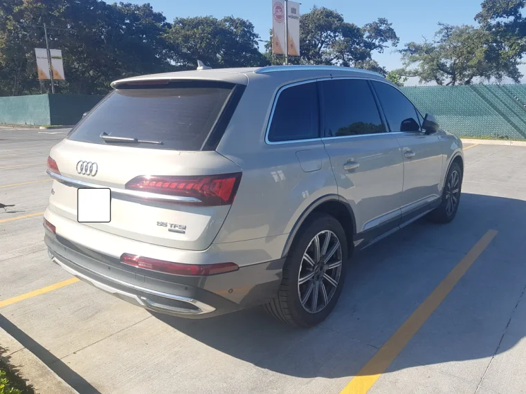 Audi Q7 2023 - Vista 5