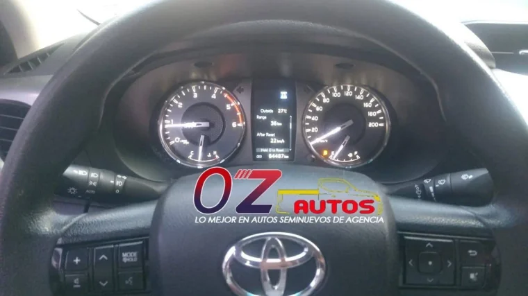 Toyota HILUX 2024 - Vista 2
