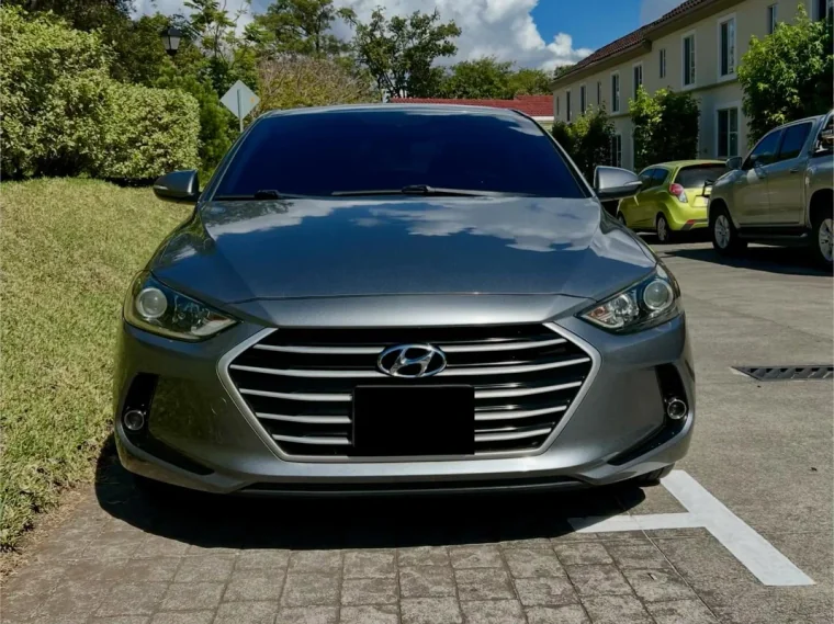 Hyundai ELANTRA 2017 - Vista 3