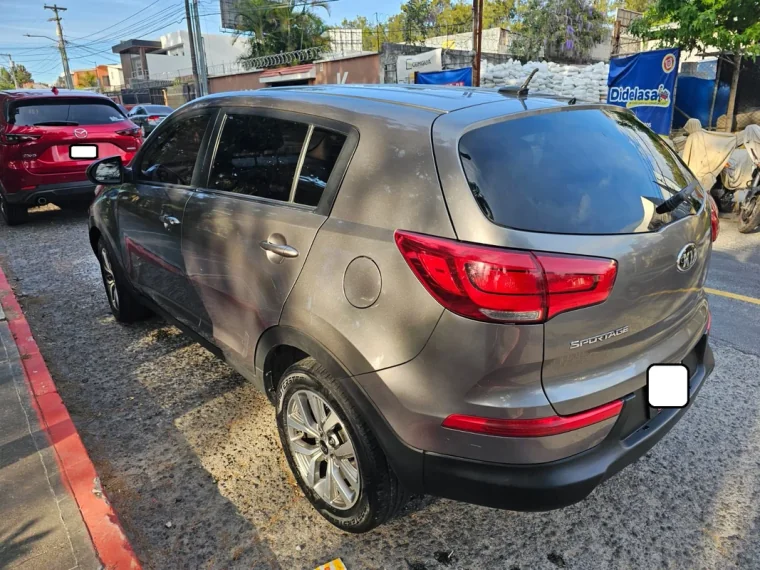 Kia SPORTAGE LX 2015 - Vista 4