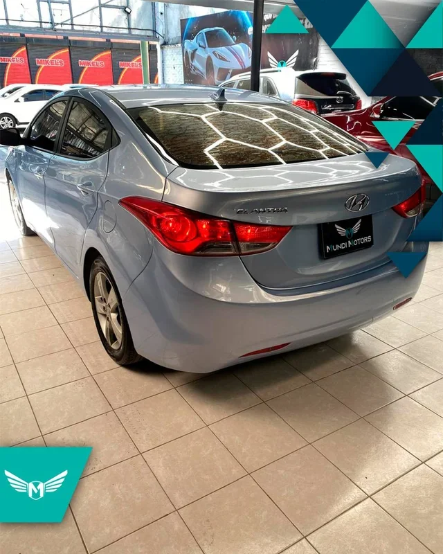 Hyundai ELANTRA 2012 - Vista 4