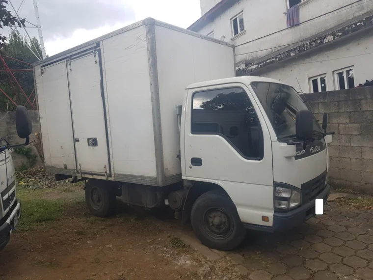 Isuzu QKR 2016 - Vista 5