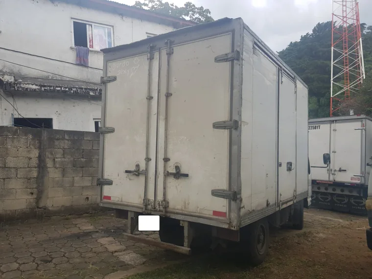 Isuzu QKR 2016 - Vista 4