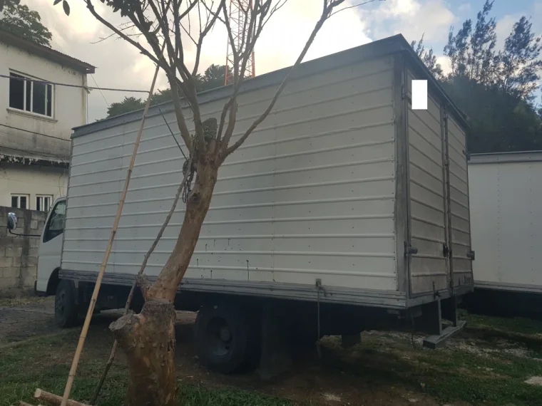 Mitsubishi Canter Fuso FE73 2020 - Vista 4