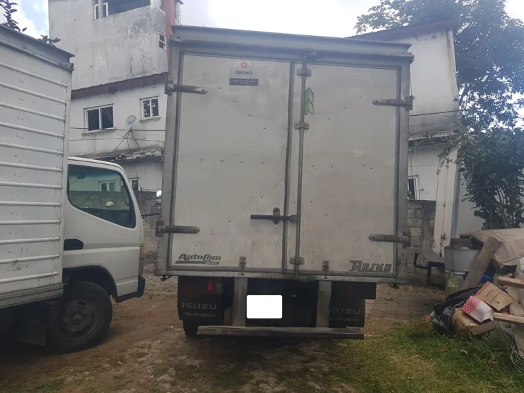 Isuzu QKR 2021 - Vista 3