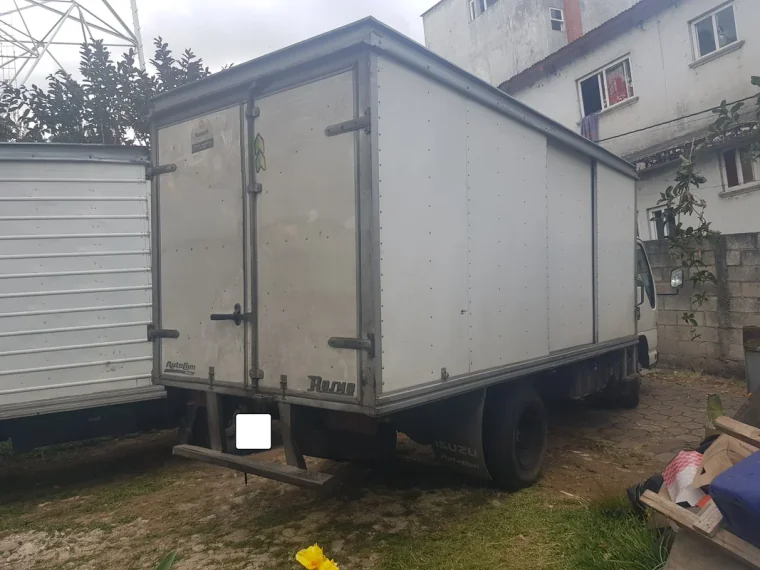 Isuzu QKR 2021 - Vista 4