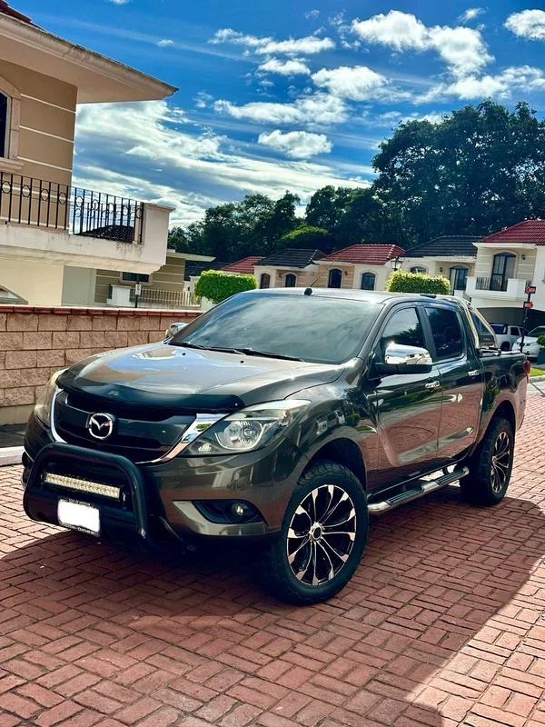 Mazda BT-50 2017 - Vista 5