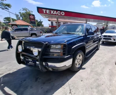 Chevrolet SUBURBAN 2004