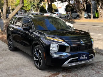 Mitsubishi OUTLANDER 2022