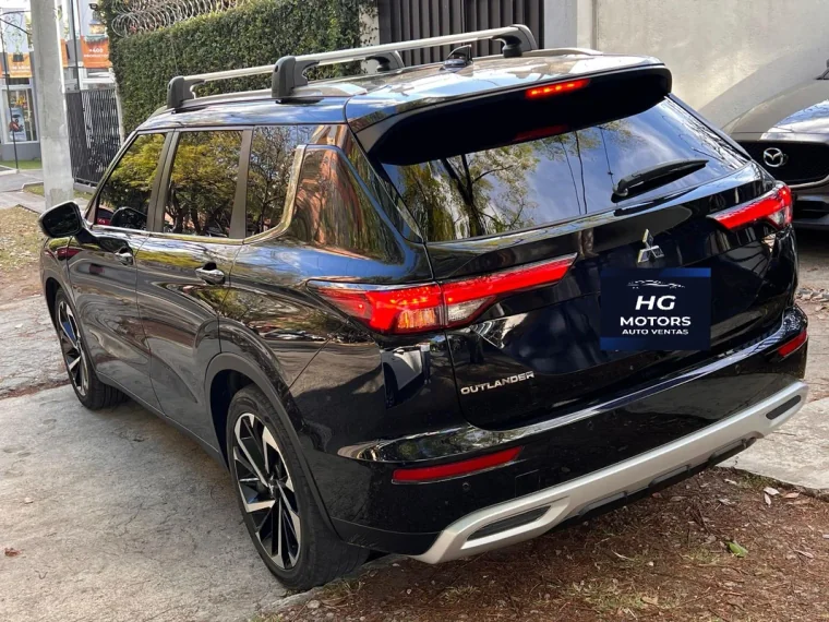 Mitsubishi OUTLANDER 2022 - Vista 4