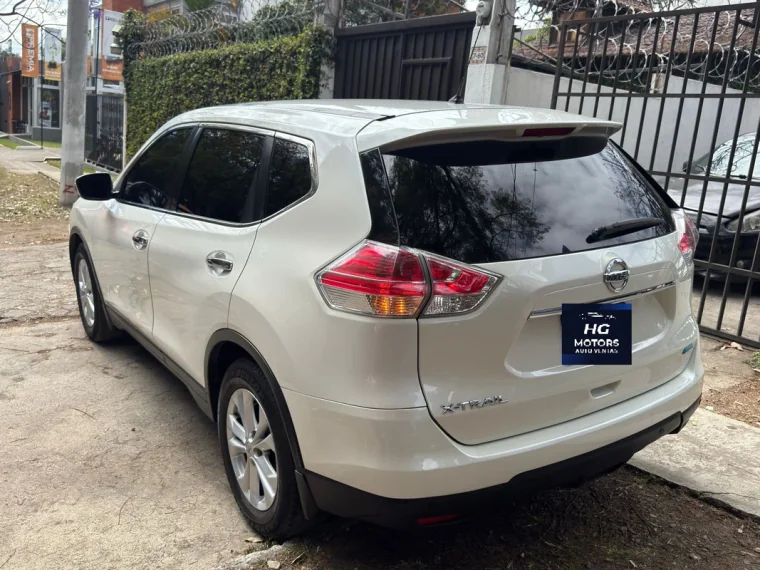 Nissan X-TRAIL 2015 - Vista 4