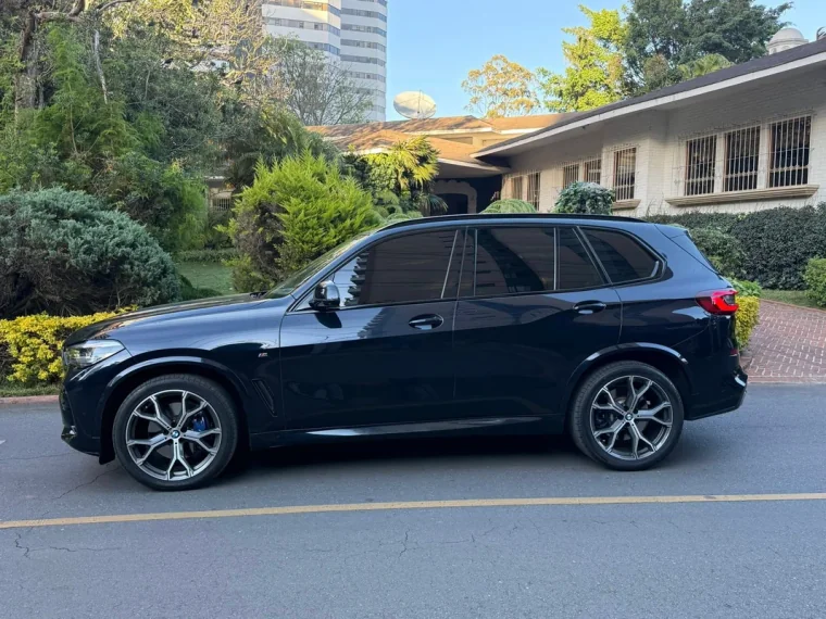 BMW X5 2021 - Vista 4