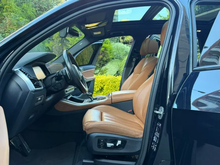 BMW X5 2021 - Vista 2