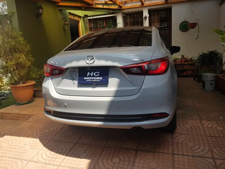 Mazda 2 2024 - Vista 3