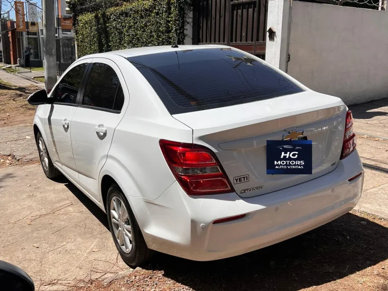 Chevrolet SONIC 2017 - Vista 4