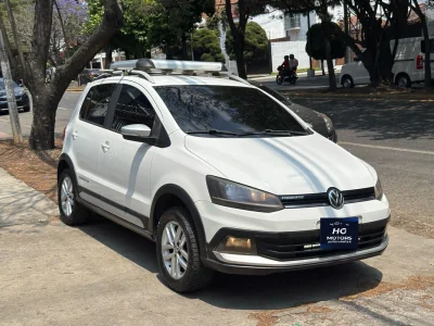 Volkswagen CROSS FOX 2016