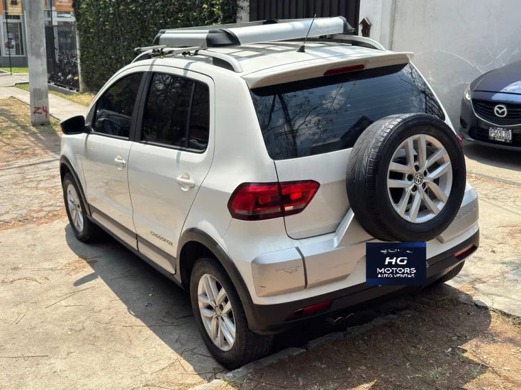 Volkswagen CROSS FOX 2019 - Vista 4
