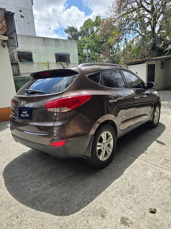 Hyundai TUCSON 2015 - Vista 4