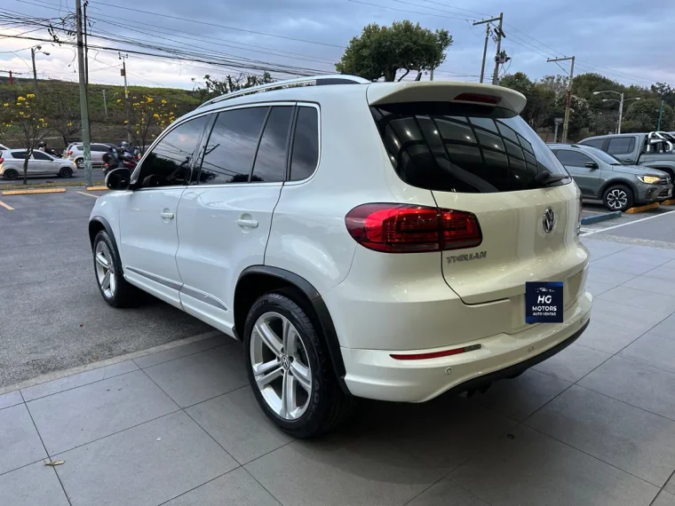 Volkswagen Tiguan RLINE 2016 - Vista 4