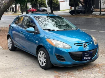Mazda 2 2011