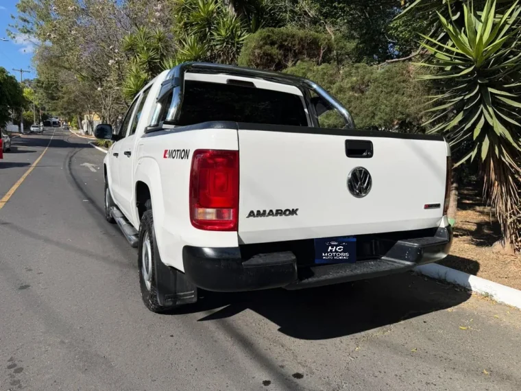 Volkswagen Amarok Trendline 2022 - Vista 4