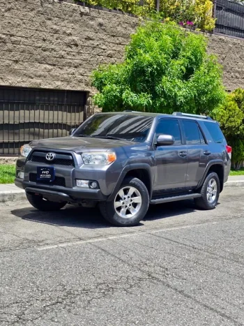 Toyota 4RUNNER 2011