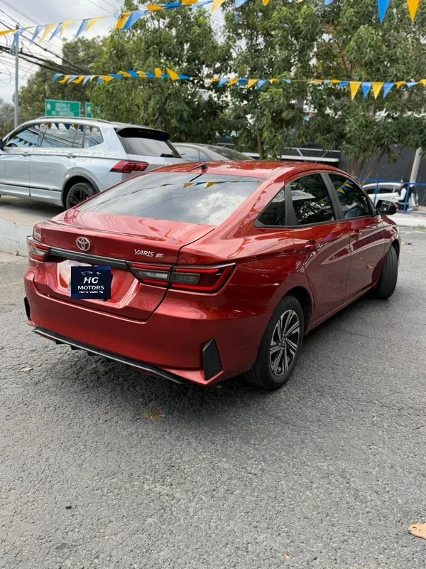 Toyota YARIS 2024 - Vista 3