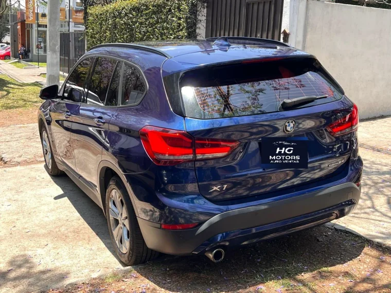 BMW X1 2020 - Vista 4