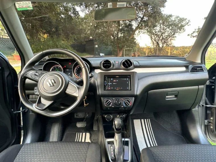 Suzuki SWIFT 2020 - Vista 4