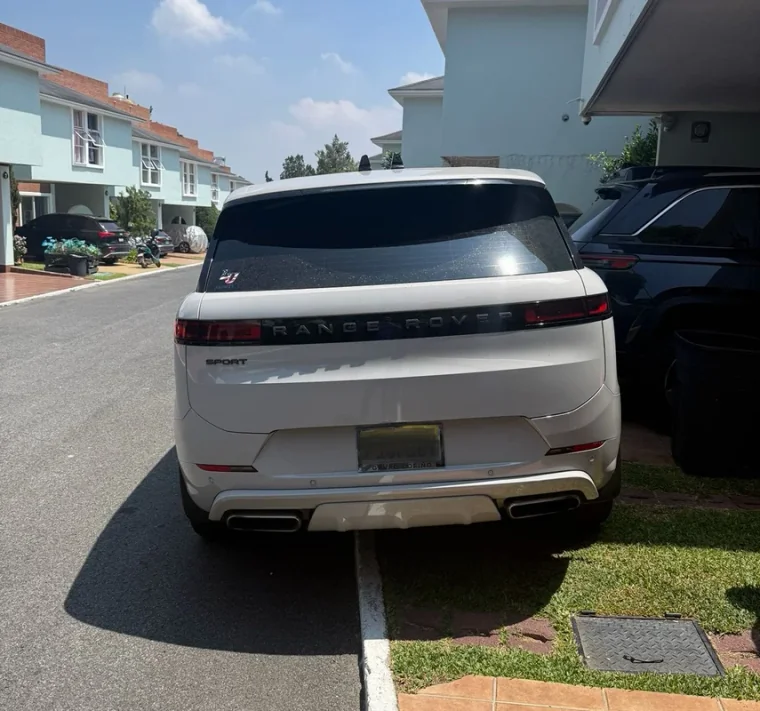 Range Rover SPORT P360 2025 - Vista 4