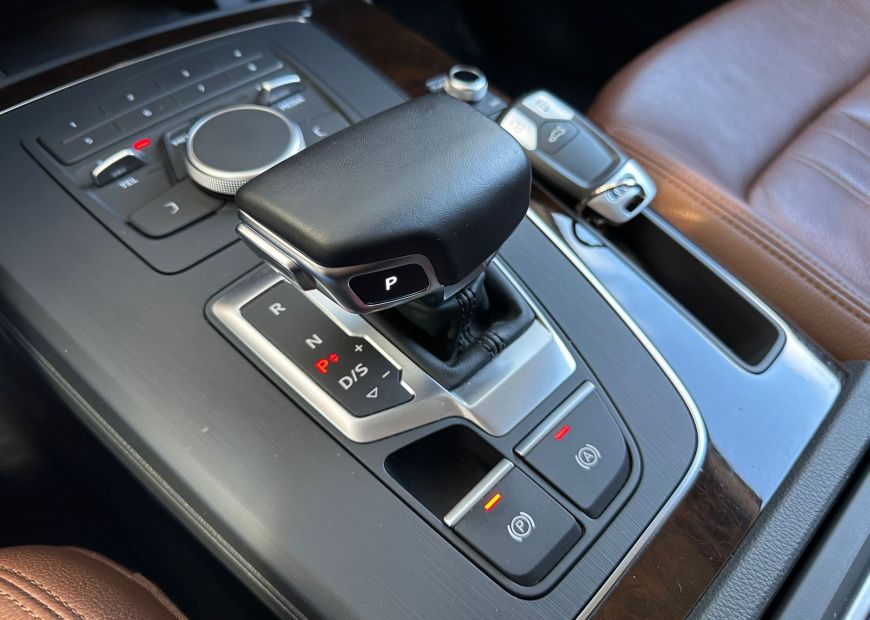 Audi Q5 2019 - Vista 4