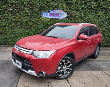 Mitsubishi OUTLANDER 2015