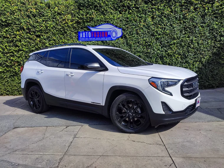 GMC TERRAIN 2020 - Vista 2