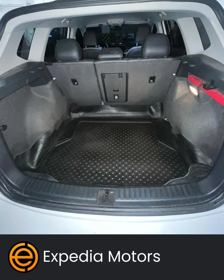 Volkswagen Taos 2022 - Vista 4