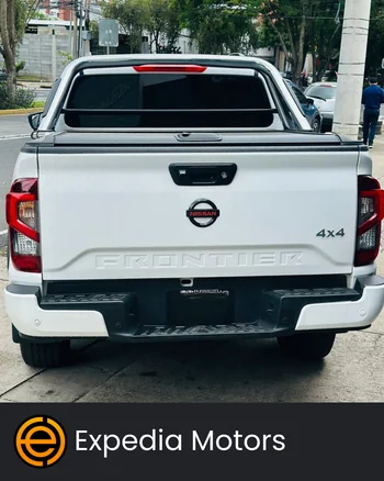 Nissan FRONTIER 2023