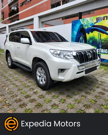 Toyota LAND CRUISER 2021