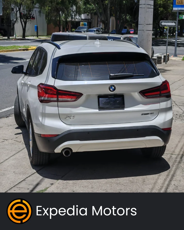 BMW X1 2020 - Vista 5