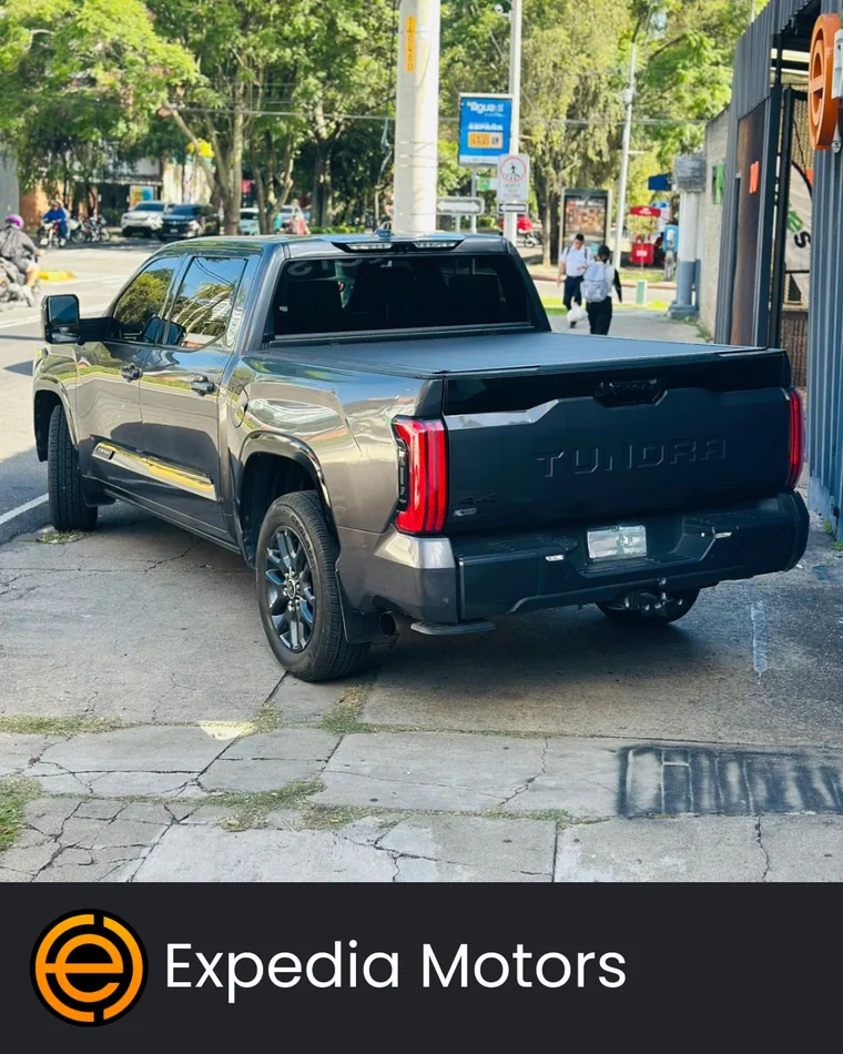 Toyota TUNDRA 2022 - Vista 4