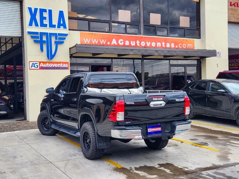Toyota HILUX 2022 - Vista 4